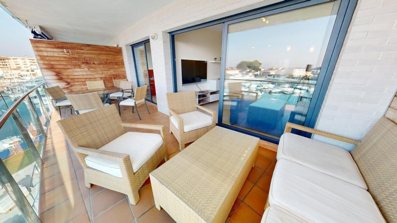 Trebol Apartamento Climatizado Y Piscina 罗萨斯 外观 照片